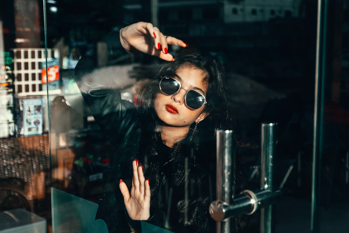 Rockige Accessoires, die jedes Outfit aufwerten